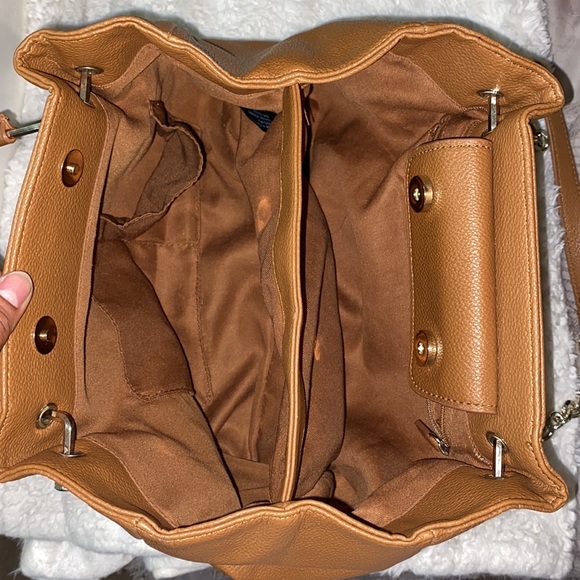 GREAT CONDITION TAN GUESS BAG - Picture 5 of 6